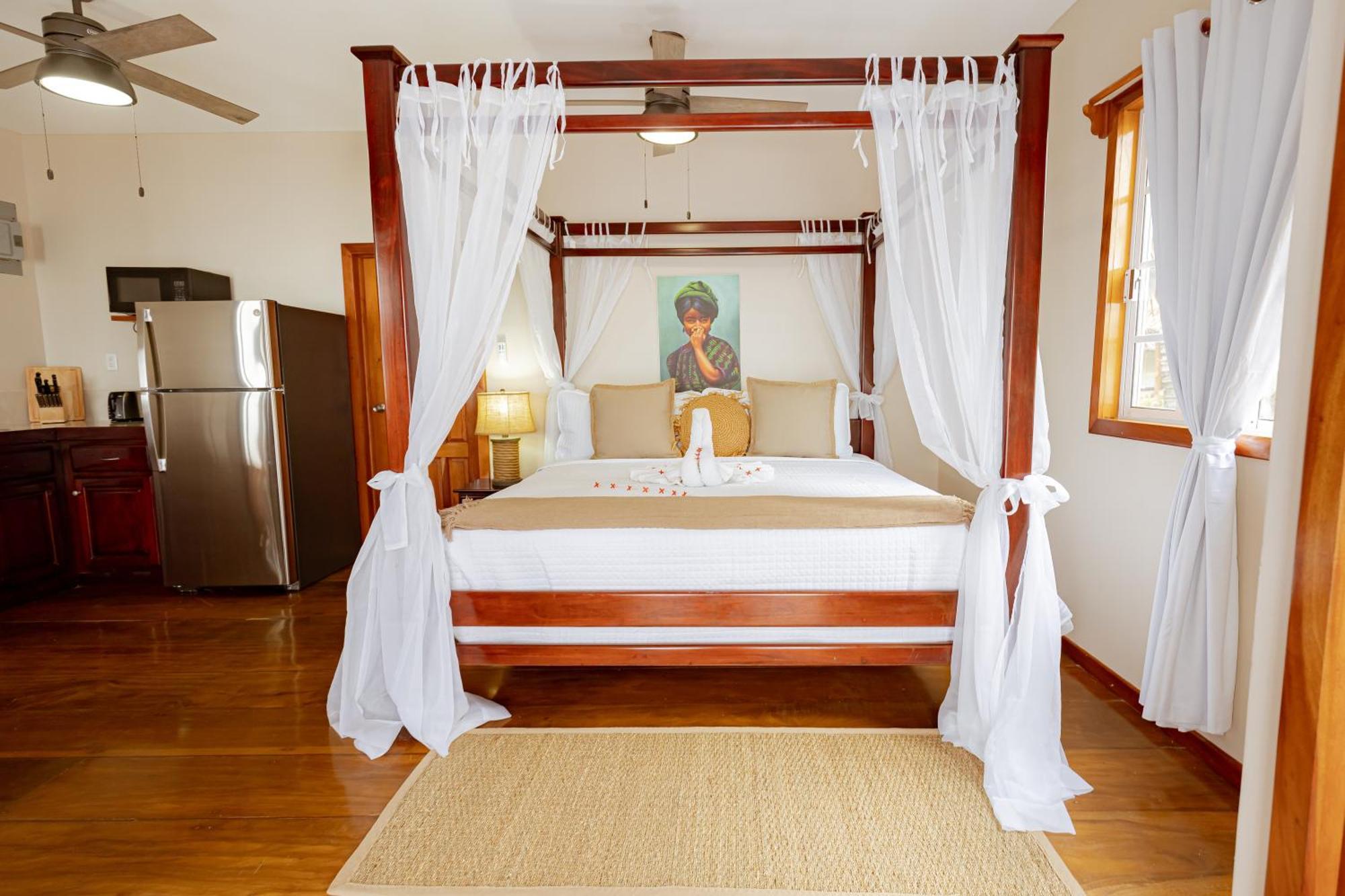 Hidden Jewel Boutique Hotel San Pedro  Exterior photo